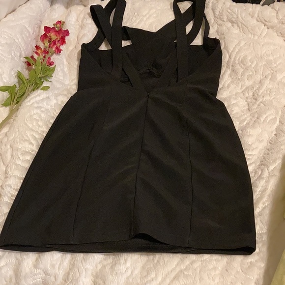 TOBI LITTLE BLACK DRESS - Picture 3 of 5